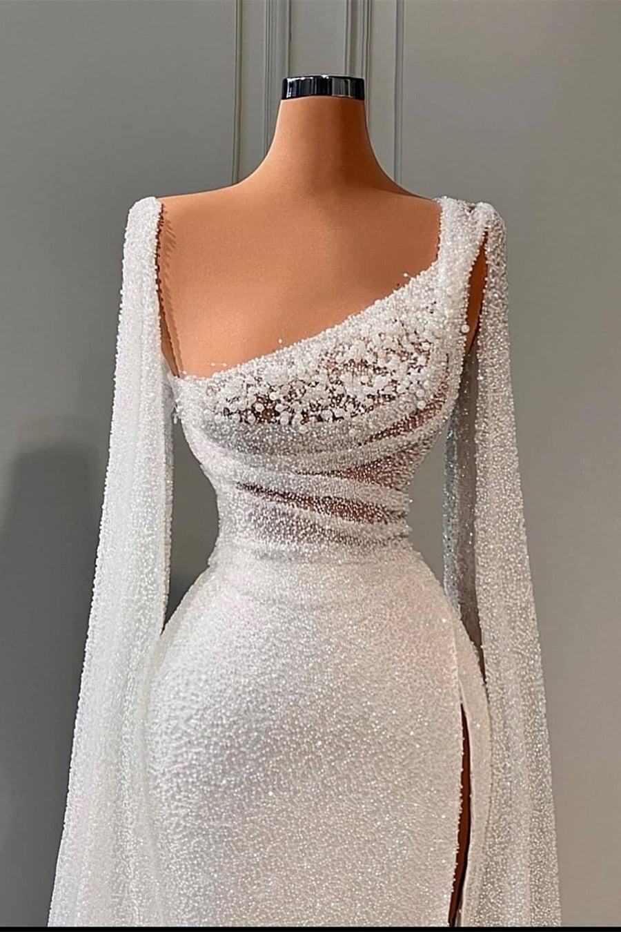 Glamouröse A-Linie Pailletten Split Brautkleider mit Perlen