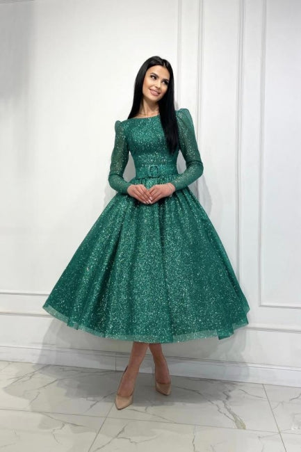Glamoroso vestido de fiesta verde oscuro de corte A con lentejuelas, largo hasta los tobillos y mangas largas