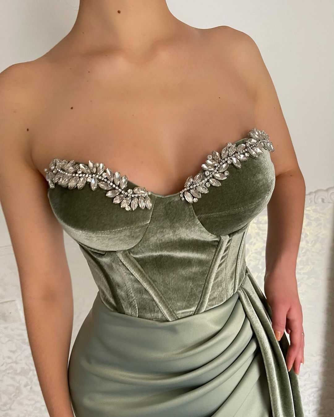Glamorous Long Green Strapless Velvet Prom Dress With Slit