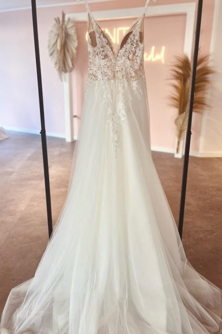Glamorosos vestidos de novia de encaje, corte A, sin mangas y con escote en V