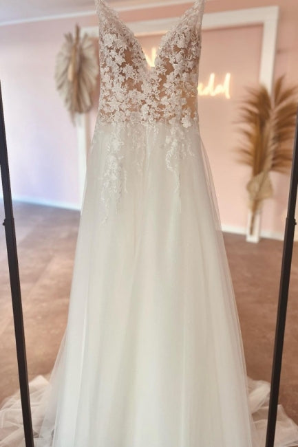 Glamorosos vestidos de novia de encaje, corte A, sin mangas y con escote en V