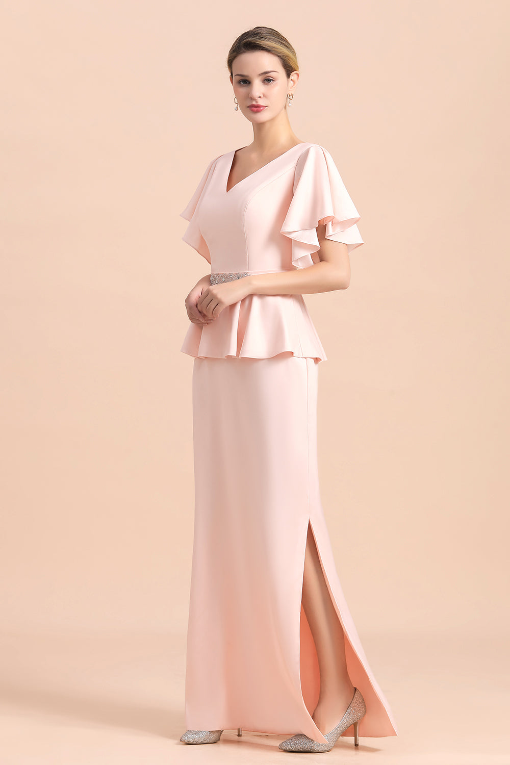Glamouröses Kleid für die Brautmutter mit V-Ausschnitt, Schlitz vorne und Perlenbesatz