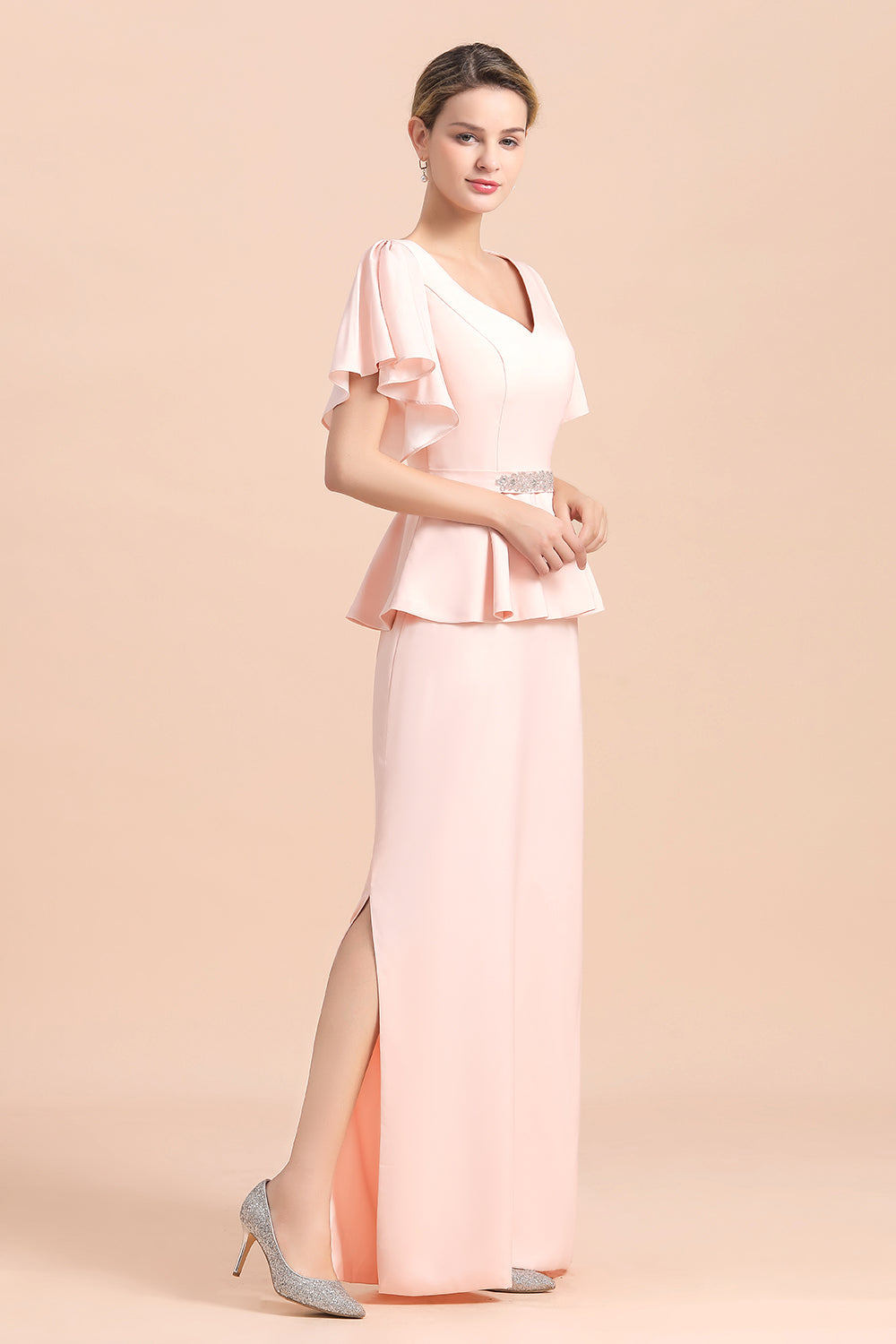 Glamouröses Kleid für die Brautmutter mit V-Ausschnitt, Schlitz vorne und Perlenbesatz