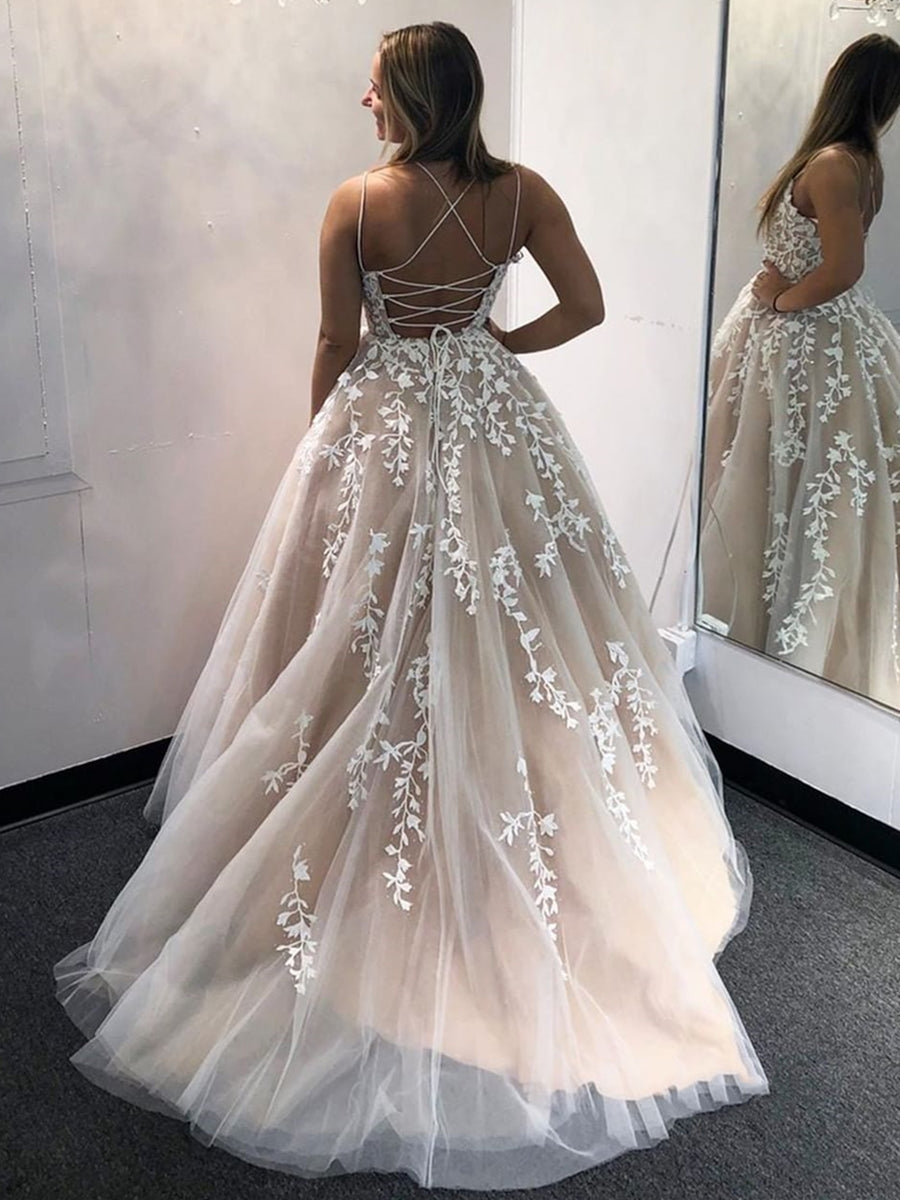 Wunderschönes rückenfreies A-Linien-Ballkleid aus Tüll mit offenem Rücken und Spitzenapplikationen