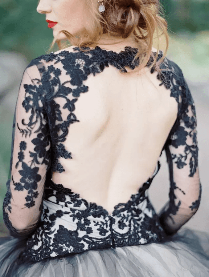Gorgeous A-line V neck Long Sleeve Black Lace Wedding Dress Bridal Gown WD485