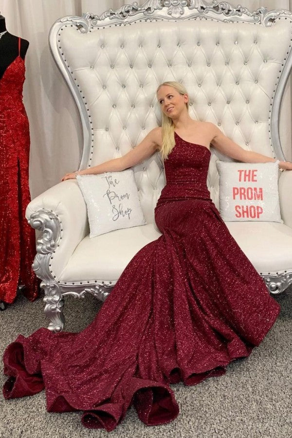 Hermosos vestidos de fiesta largos de sirena con un solo hombro y lentejuelas