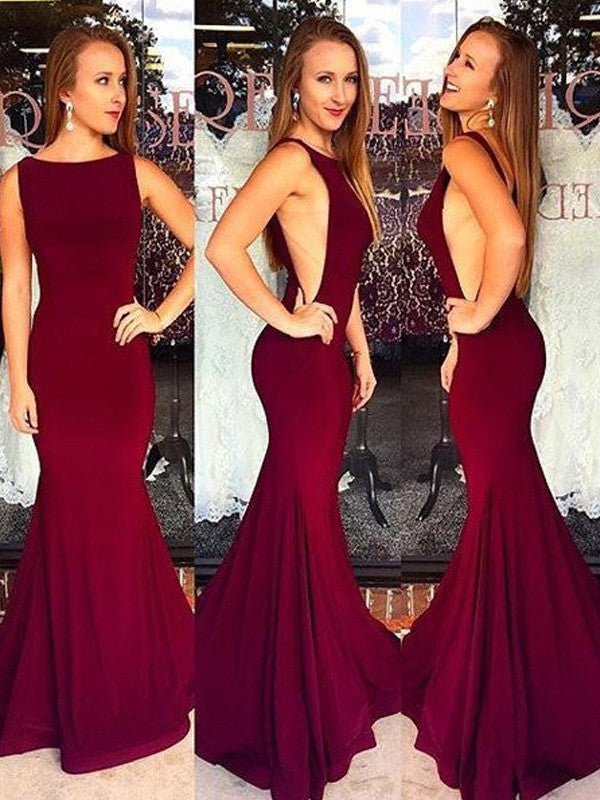 Hermosos vestidos de fiesta de spandex con escote barco y sirena sin mangas