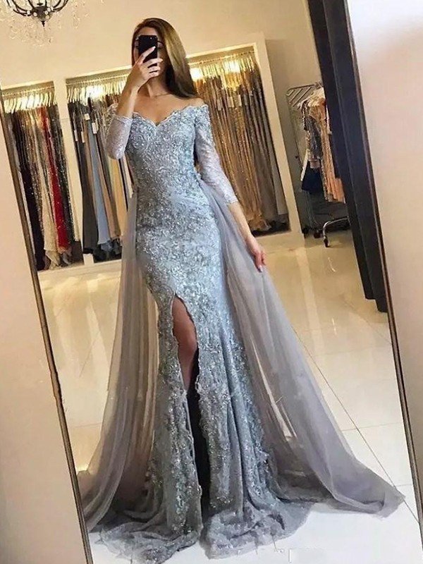 Hermosos vestidos de fiesta de tul con encaje y mangas largas de sirena y hombros descubiertos