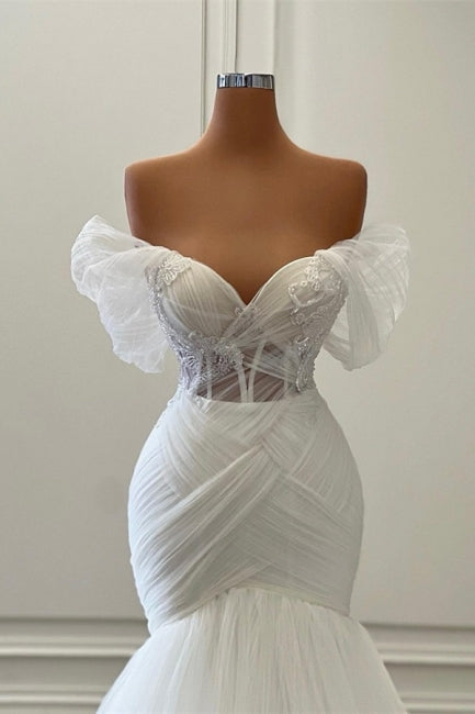 Wunderschönes ärmelloses, trägerloses, schulterfreies Meerjungfrau-Brautkleid