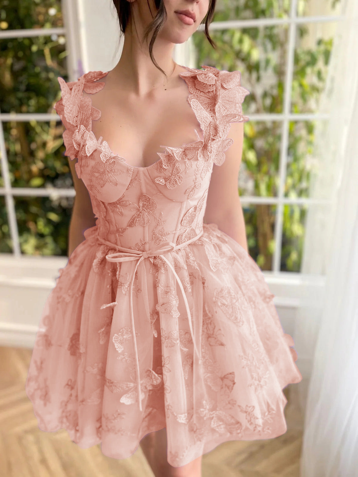 Natalie | Vestido de fiesta corto Aline de tul con mariposas 3D