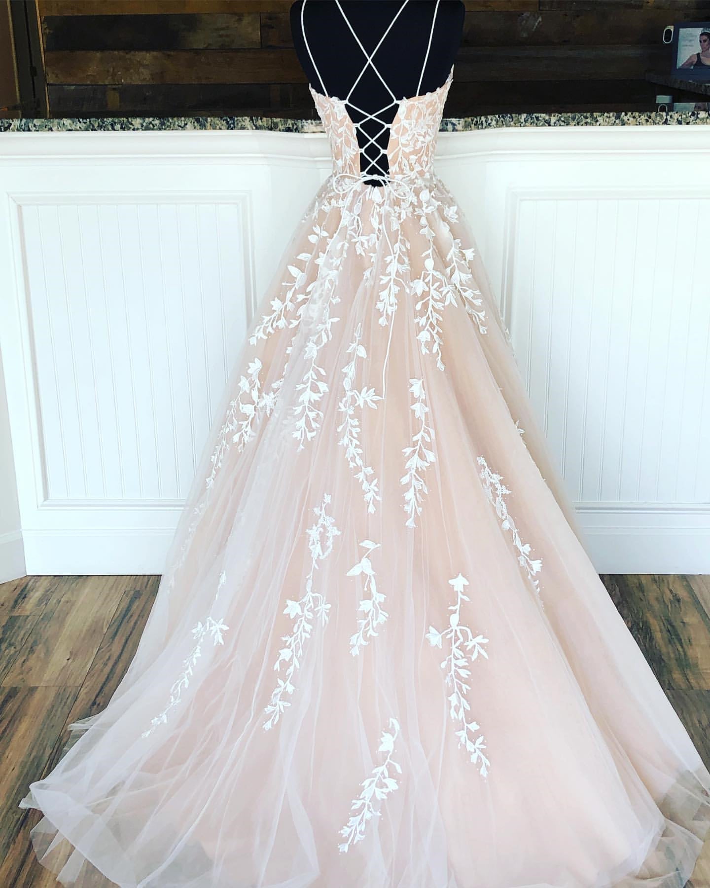 Long A-line Lace Tulle Formal Graduation Evening Prom Dresses