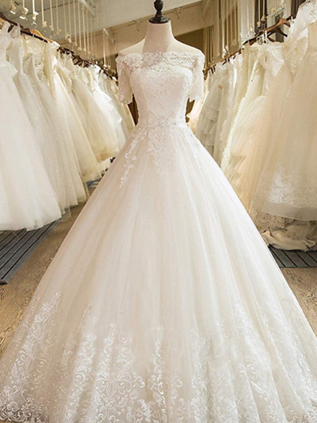 Vestido de novia largo de tul con encaje, cola de corte A y hombros descubiertos con mangas