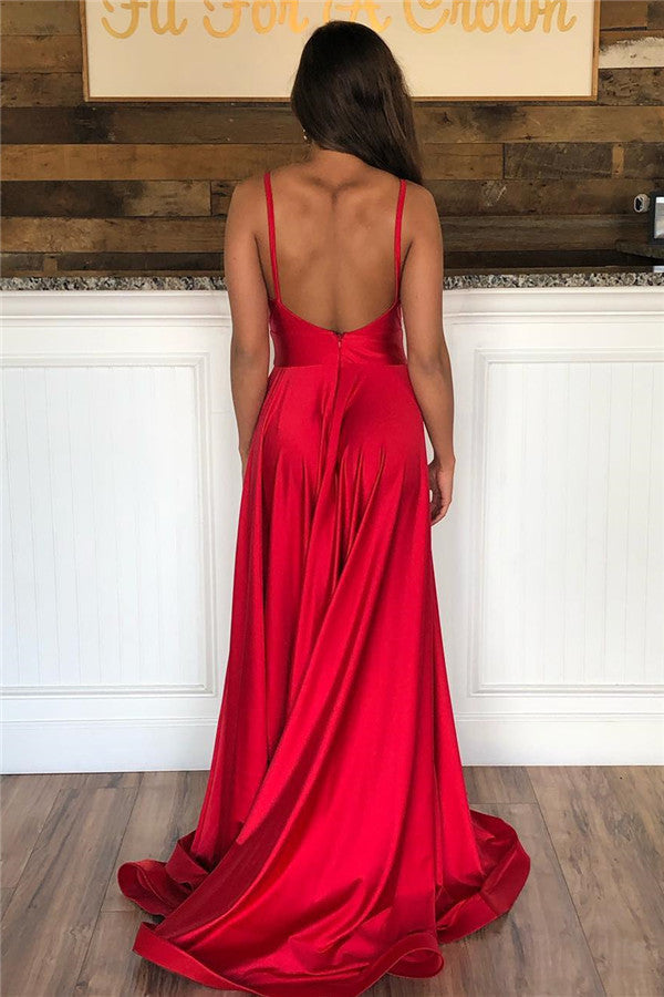 Vestido de fiesta largo rojo con escote en V, espalda abierta y corte A con abertura