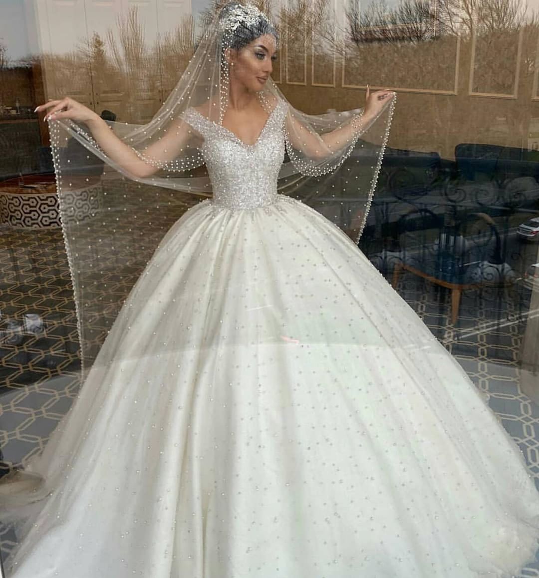 Long Ball Gown Sweetheart Off-the-Shoulder Backless Pearl Beading Ruffles Tulle Wedding Dress