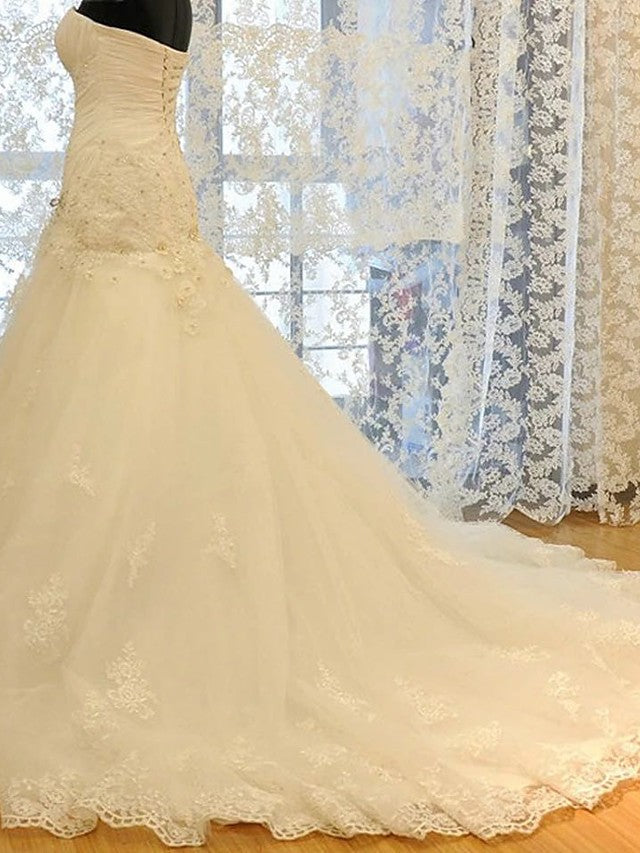 Vestidos de novia de organza con encaje y cola de corte sirena sin tirantes
