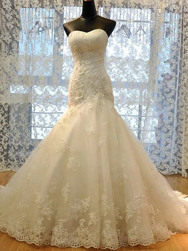 Vestidos de novia de organza con encaje y cola de corte sirena sin tirantes