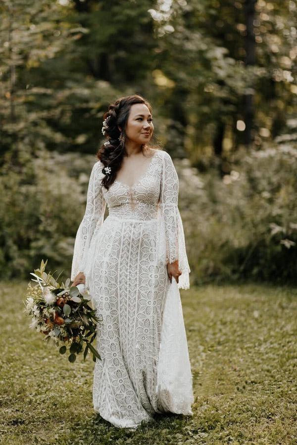 Long Sleeve Lace Wedding Dresses Lace Up Back Beach Wedding Dress WD547