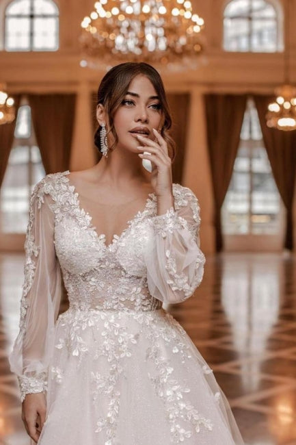 Modern A-line V-neck Lace Wedding Dresses With Long Sleeves