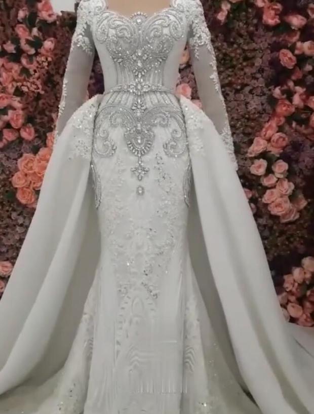 Neuankömmling Lange Ärmel Meerjungfrau Brautkleid mit Überrock