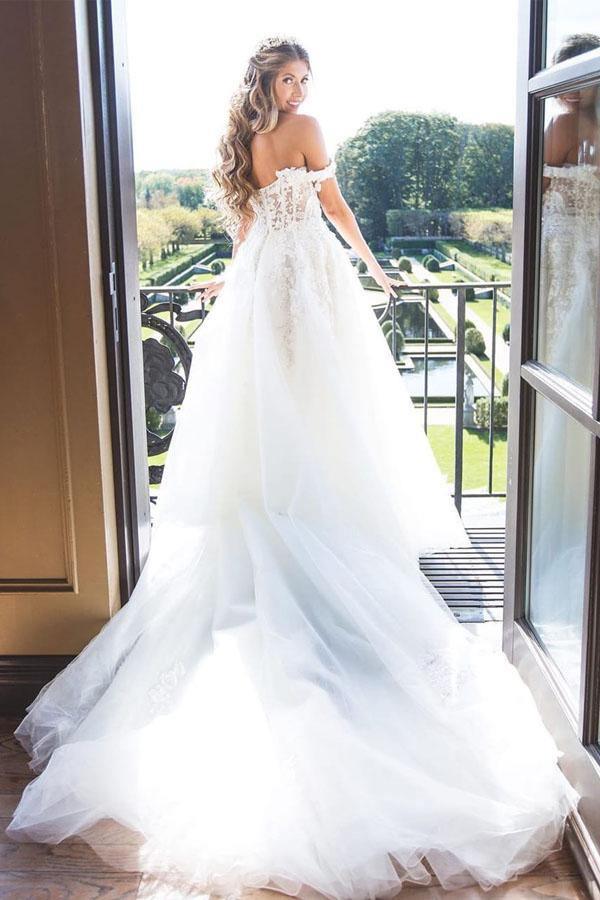 Vestido de novia estilo princesa de tul con apliques de encaje y hombros descubiertos WD445