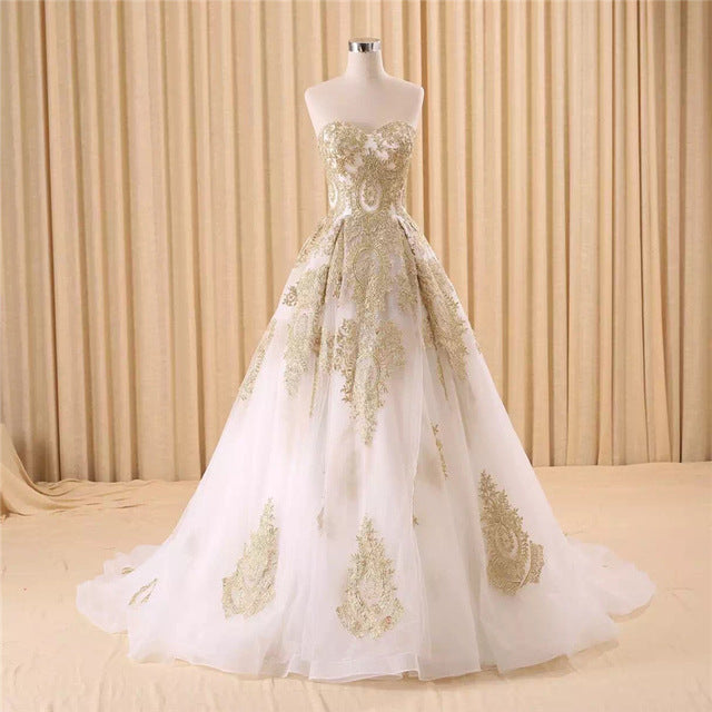 Lange Schleppe Stickerei Brautkleid Brautkleid Benutzerdefinierte Größe Robe Echtes Bild