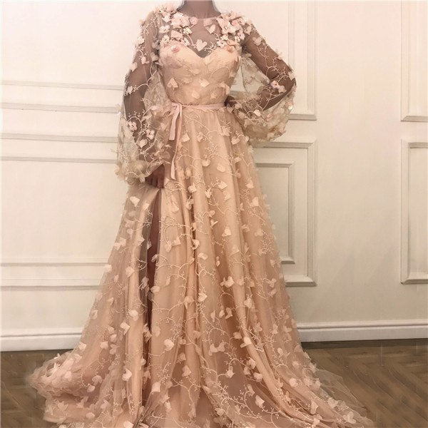 Vestido de noche color melocotón con mangas largas y flores hechas a mano LA6496