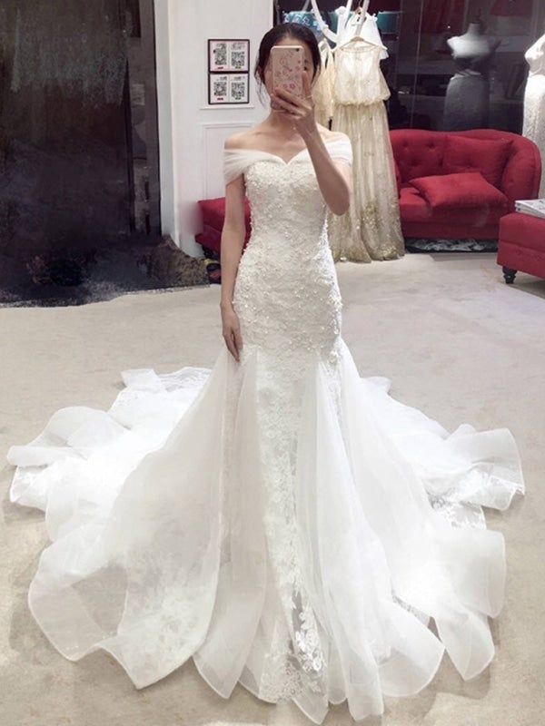 Sexy Hübsche Meerjungfrau Off-the-Shoulder Kapelle Schleppe Spitze Applique Elegante Brautkleider