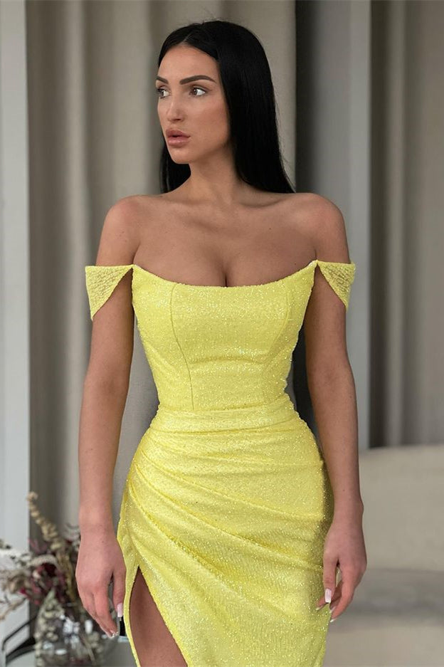 Sexy gelbes schulterfreies langes Ballkleid mit Schlitz