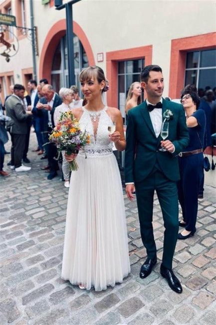 Schlichtes Neckholder-Brautkleid in Weiß mit ärmellosem A-Linien-Ausschnitt aus Tüll