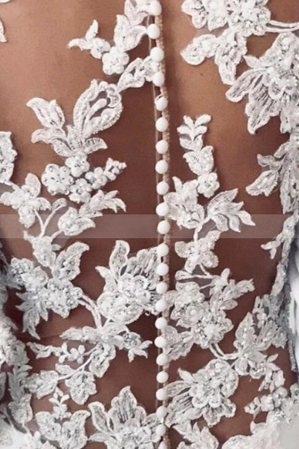 Schlichtes langes Etui-Brautkleid aus Satin mit Illusionsspitze am Rücken und Ärmeln