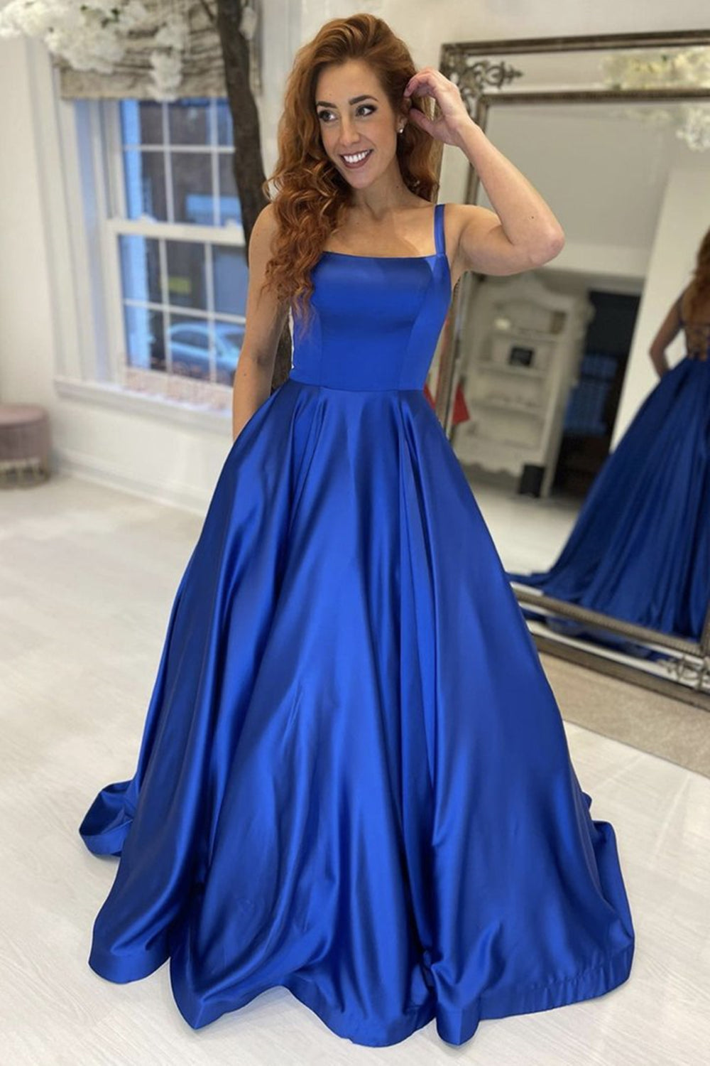 Schlichtes, königsblaues, langes, rückenfreies A-Linien-Satin-Kleid für formelle Abschlussfeiern, Abend- und Ballkleider