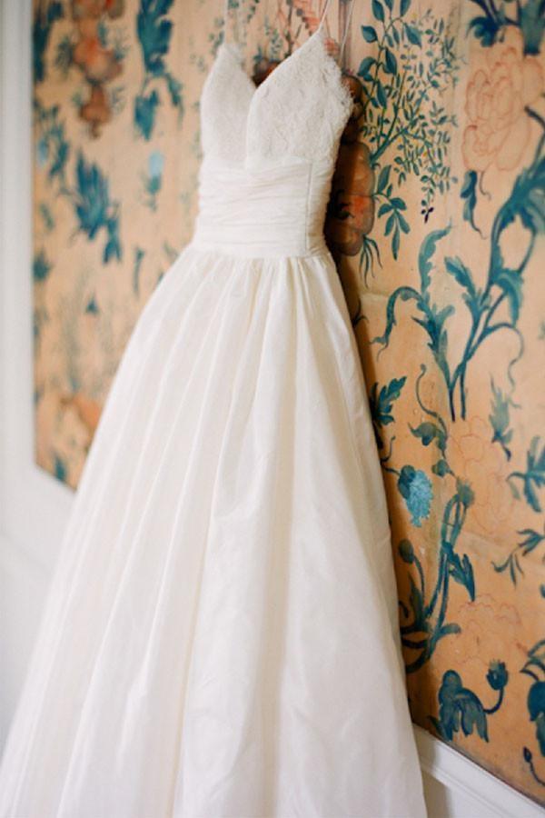Spaghetti Straps Floor-Length Ivory Wedding Dress With Lace WD117
