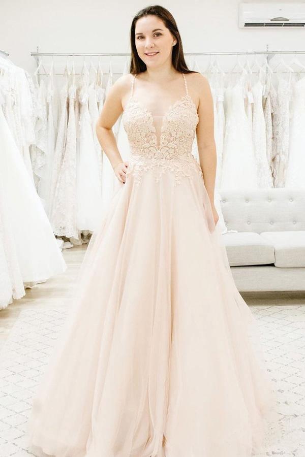 Vestido de novia con escote en V profundo y tirantes finos WD458
