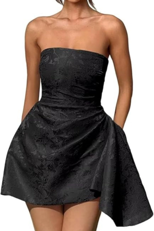 Hermoso minivestido de fiesta de satén fruncido, sin tirantes, con estampado floral de jacquard y bolsillo.