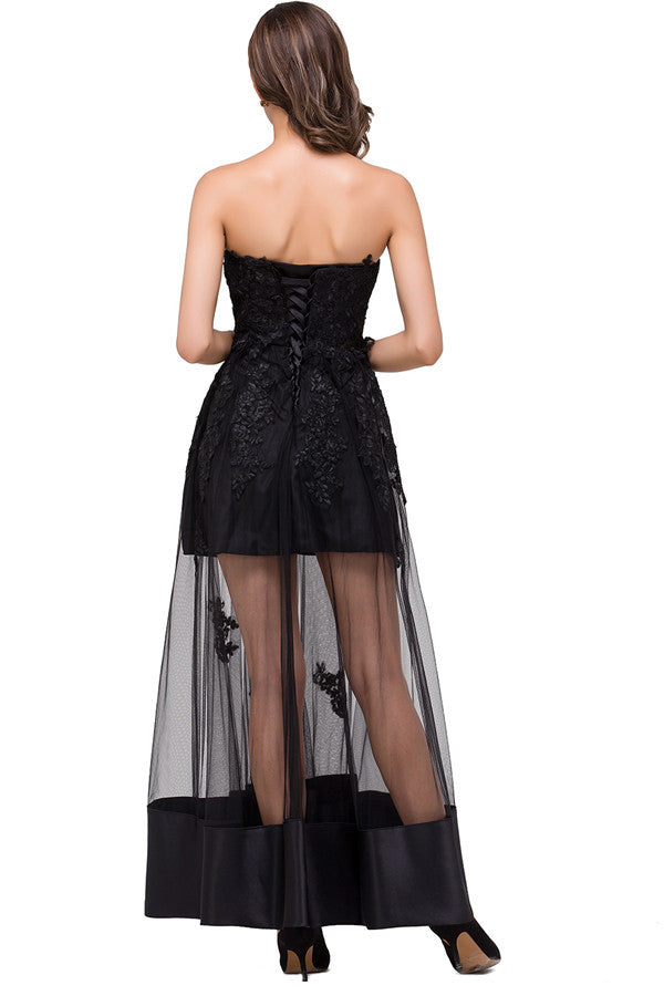 Trägerloses, knielanges A-Linien-Ballkleid mit Schnürung und schwarzen Applikationen