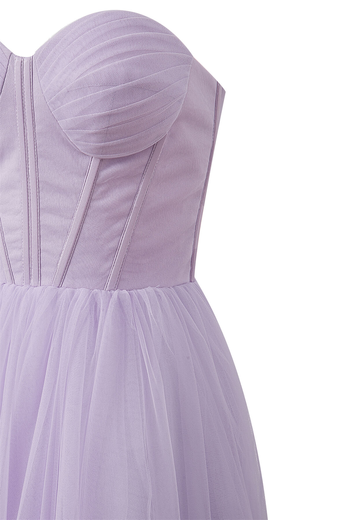 Trägerloses, bauschiges Midi-Tüllkleid