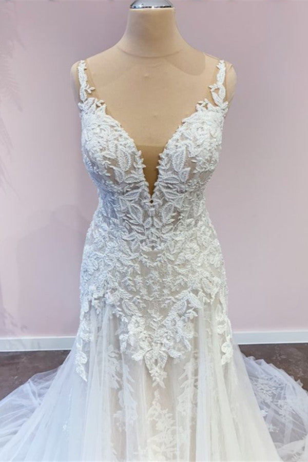 Atemberaubendes langes A-Linien-Brautkleid aus Tüll mit Herzausschnitt und Spitzenapplikationen