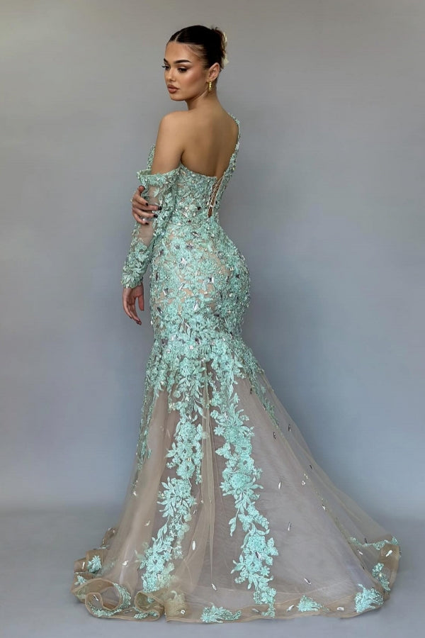 Atemberaubendes langes Meerjungfrau-Ballkleid mit einer Schulter, Spitze und Perlenbesatz und langen Ärmeln