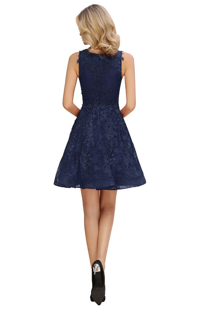 Stilvolles Homecoming-Kleid mit V-Ausschnitt und Blumenapplikationen, knielanges ärmelloses Partykleid
