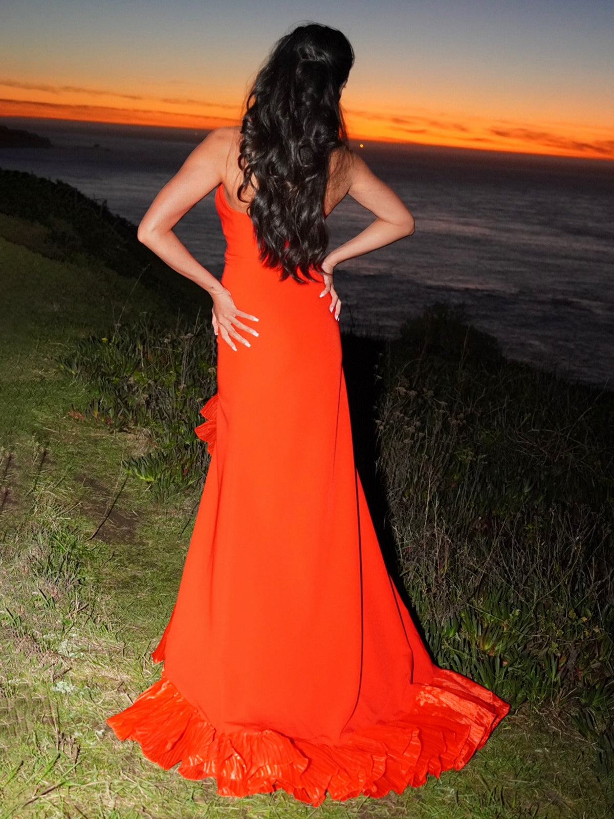 Theodoric | Red Strapless Ruffles Scoop Neck Mermaid Sleeveless Long Prom Dress
