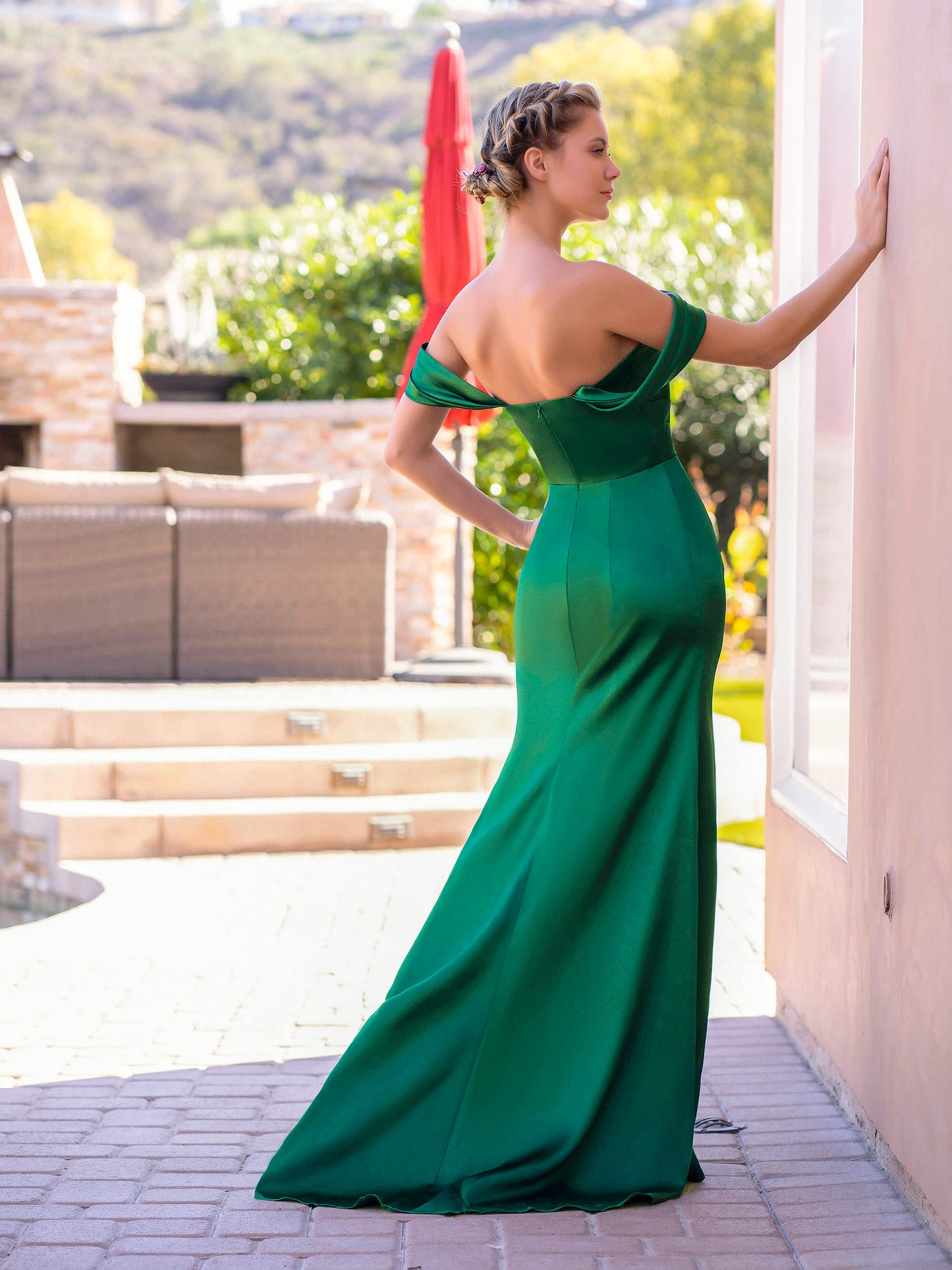 Trumpet/Mermaid Off-the-Shoulder Satin Evening Dress