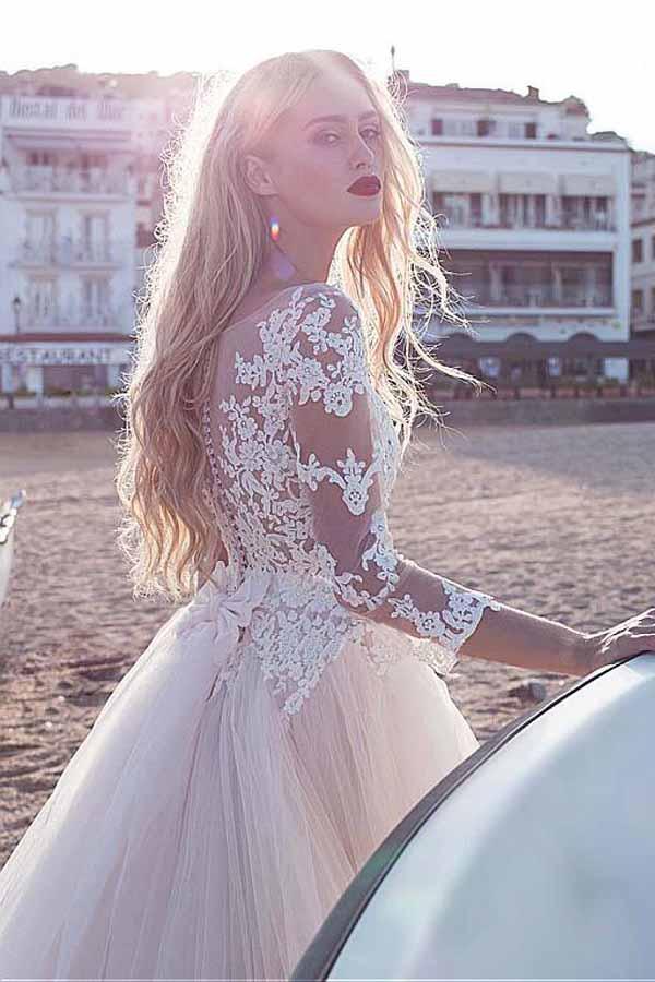 Tulle Scoop Neckline A-line Wedding Dress With Lace Appliques WD188