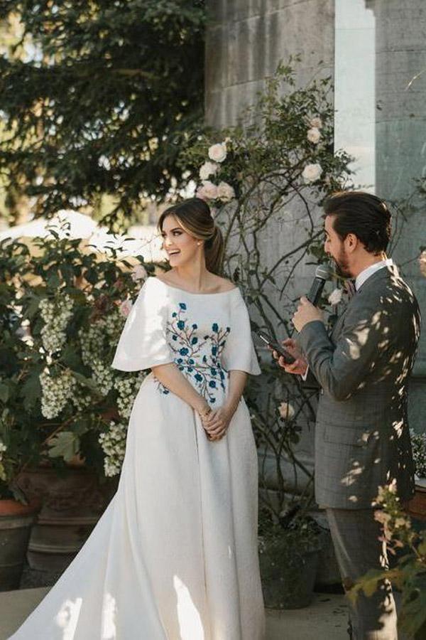 Wedding Dresses Bateau Embroidery Romantic Half Sleeve Bridal Gown WD483