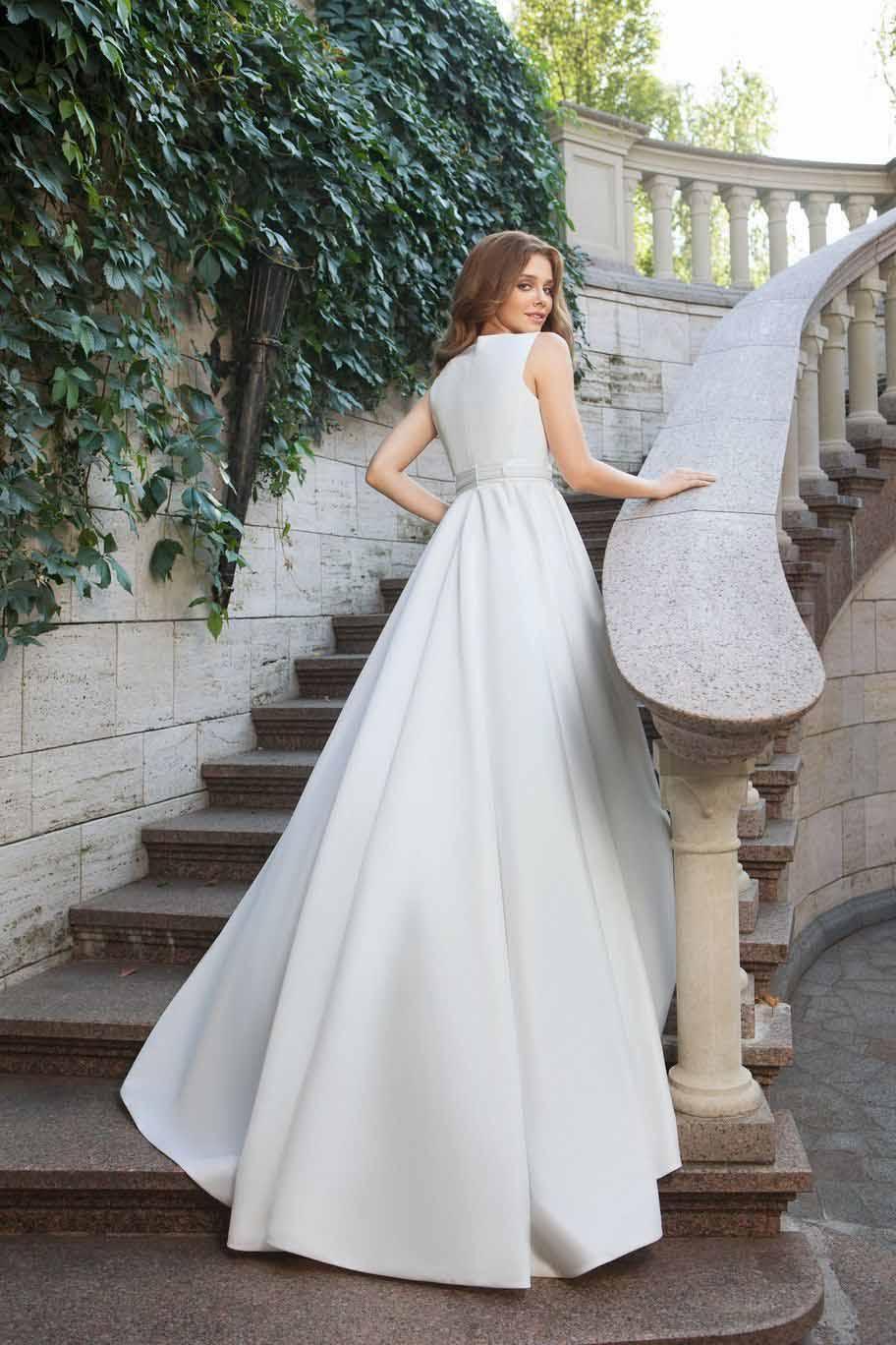 Wedding Dresses Scoop A-line Long Train Simple Satin Bridal Gown WD449