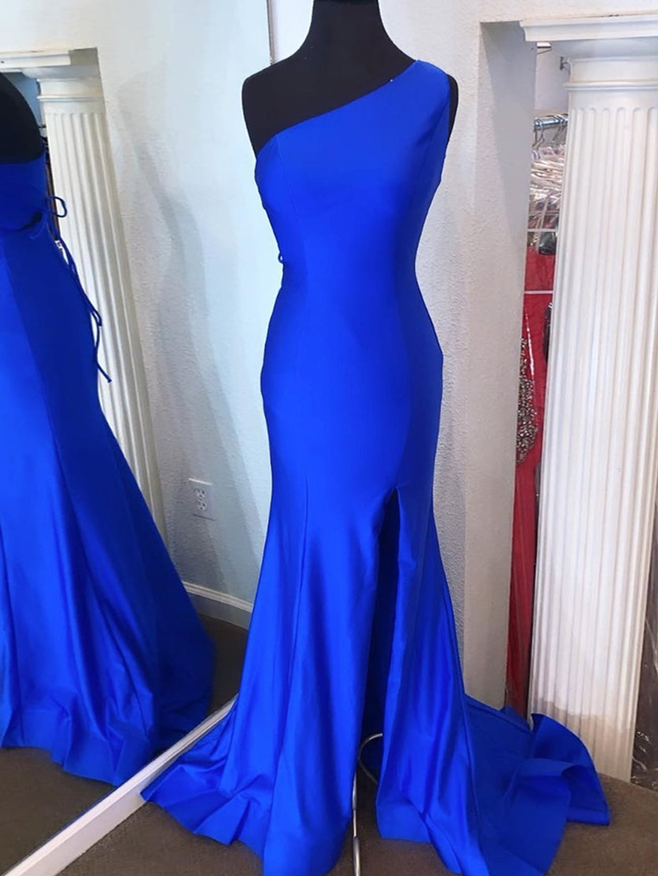 Rosa Meerjungfrau One-Shoulder-Langballkleid
