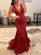Nina | Vestido de fiesta largo estilo sirena con lentejuelas rosas y escote en V profundo