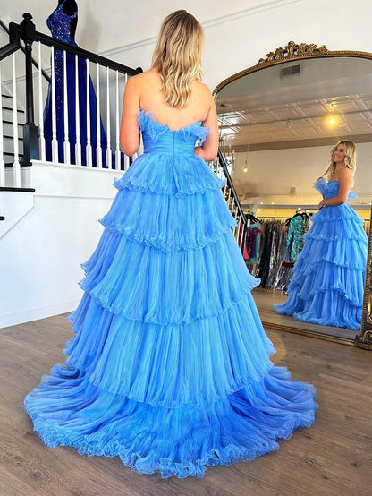 Vanessa | Trägerloses A-Linien-Ballkleid aus gestuftem Tüll mit Knittermuster