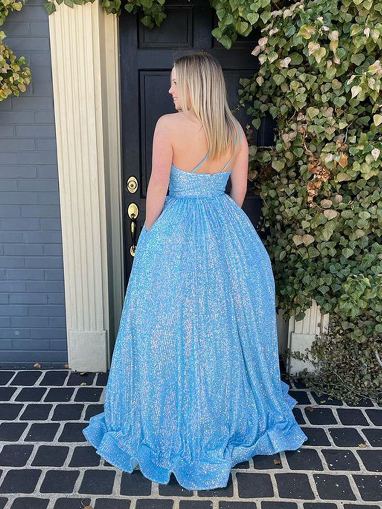 Charlee | A-Linien-Ballkleid mit One-Shoulder-Träger und Pailletten