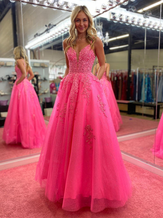 Angelina | Langes Ballkleid aus Spitze in A-Linie mit V-Ausschnitt in Rosa