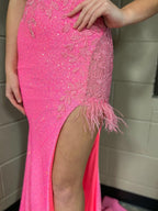 Arlette | Vestido de fiesta largo, ajustado, con escote en V y espalda descubierta, de sirena rosa y abertura